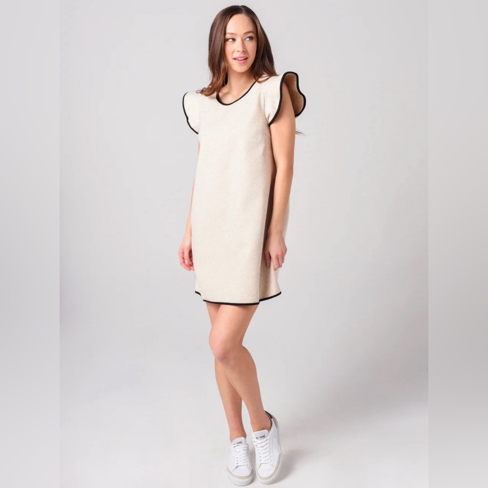 St. Bernard THML Flutter Sleeve Boxed Shape Dress - size Small .